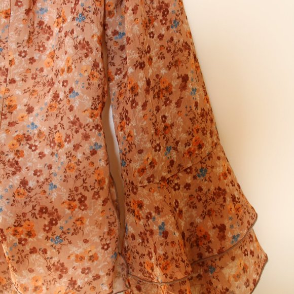 Beige XOXO Floral Top - Picture 4 of 4